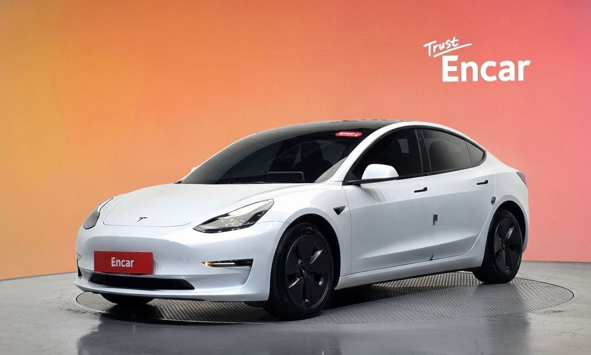 Tesla Model 3 2022