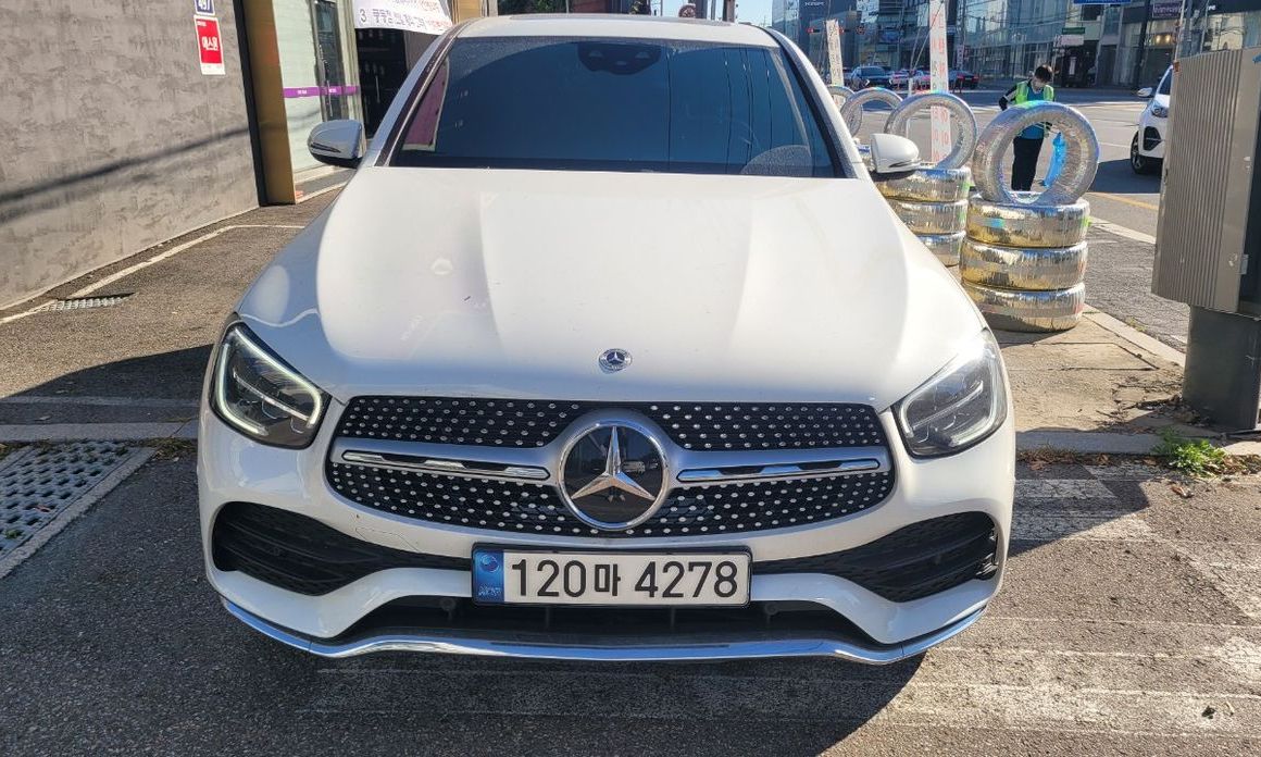 Mercedes-Benz GLC-Class 2021