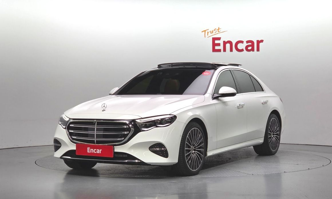 Mercedes-Benz E-Class 2024