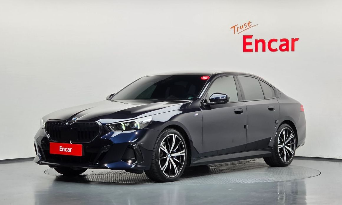 BMW 5-Series 2025