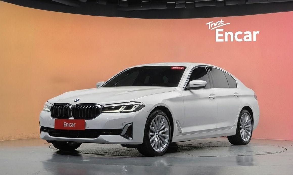 BMW 5-Series 2023