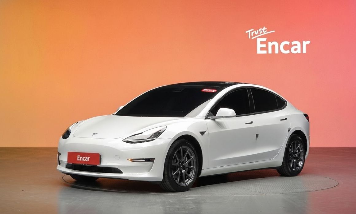 Tesla Model 3 2020