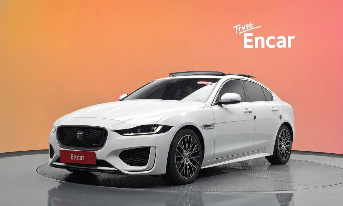 Jaguar XE 2020