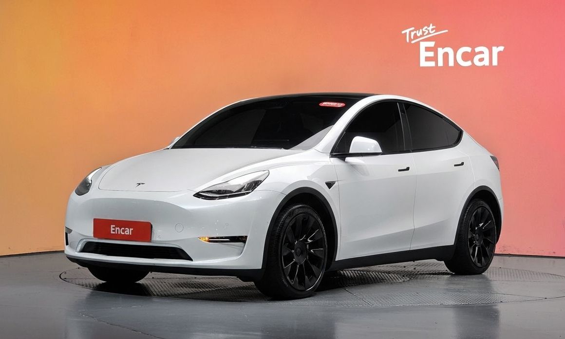 Tesla Model Y 2021