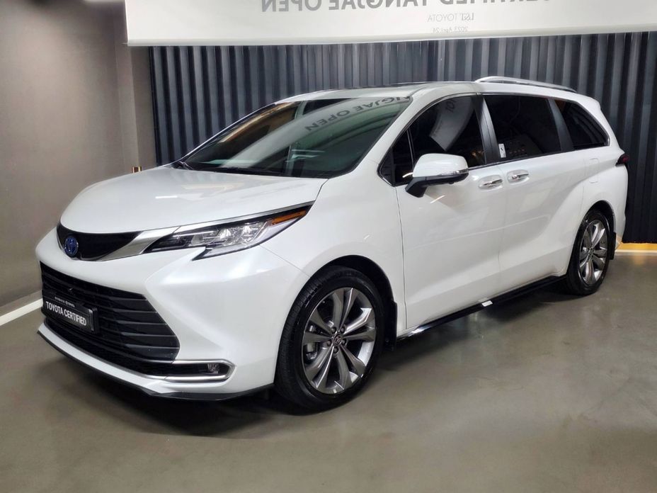 Toyota Sienna 2025