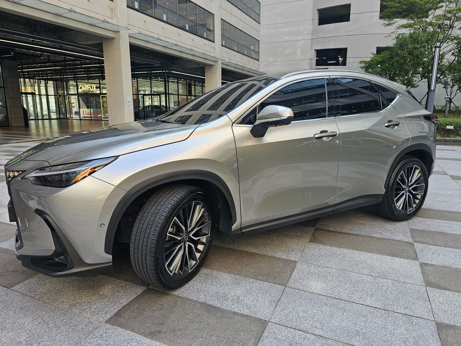 Lexus NX 2025