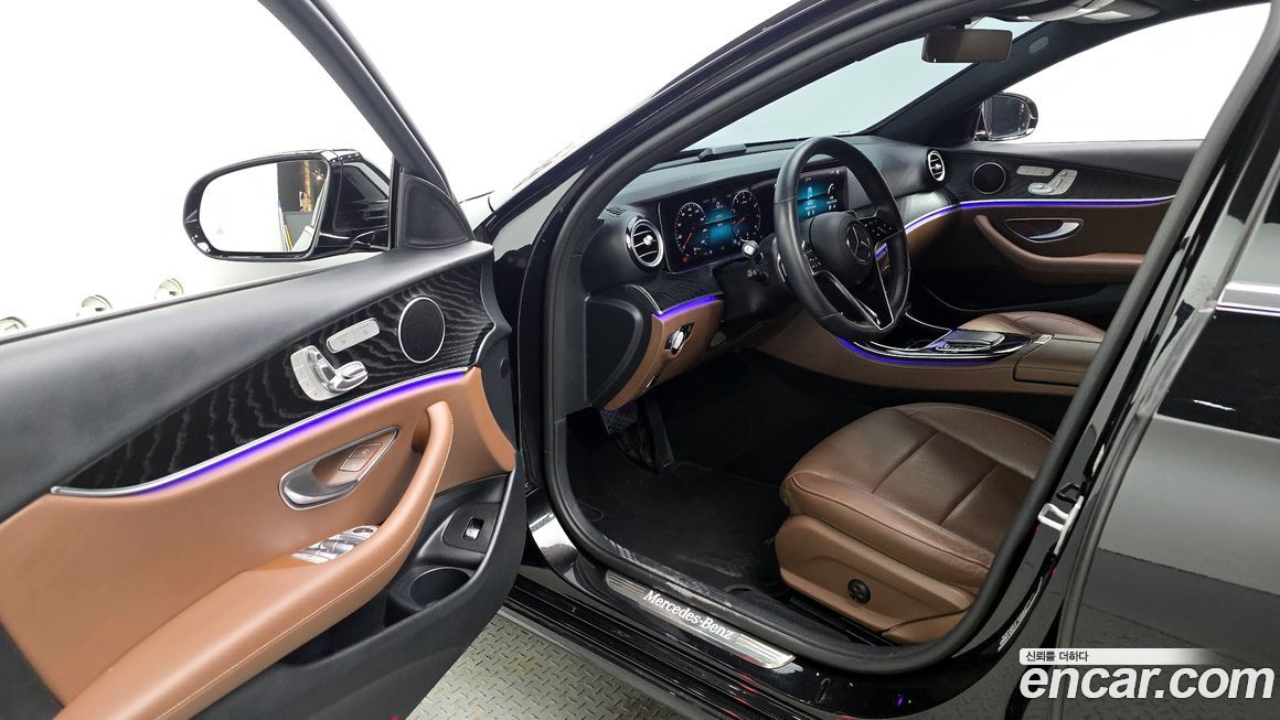 Mercedes-Benz E-Class 2023