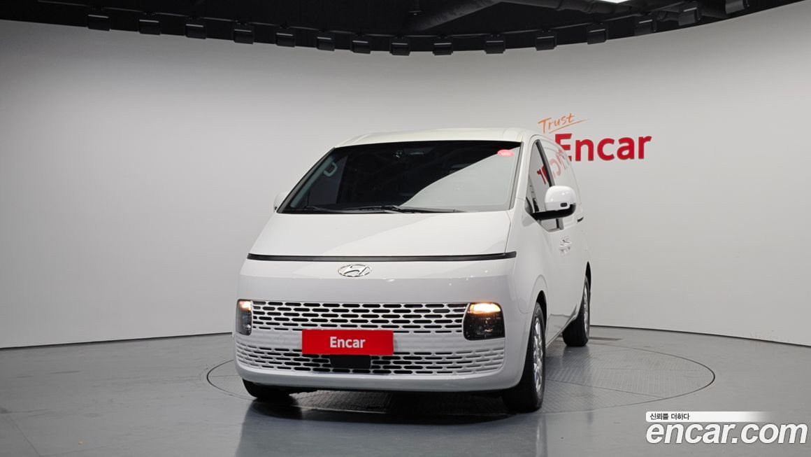Hyundai Staria 2022