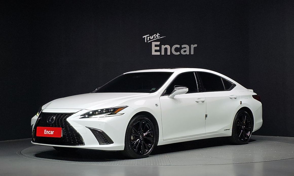 Lexus ES 2022
