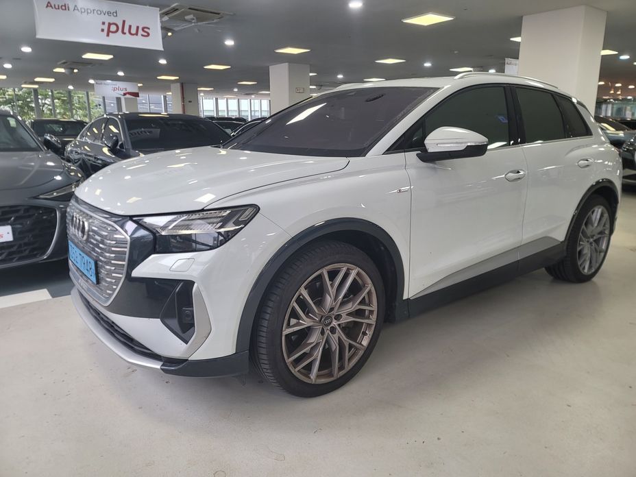 Audi Q4 e-tron 2025