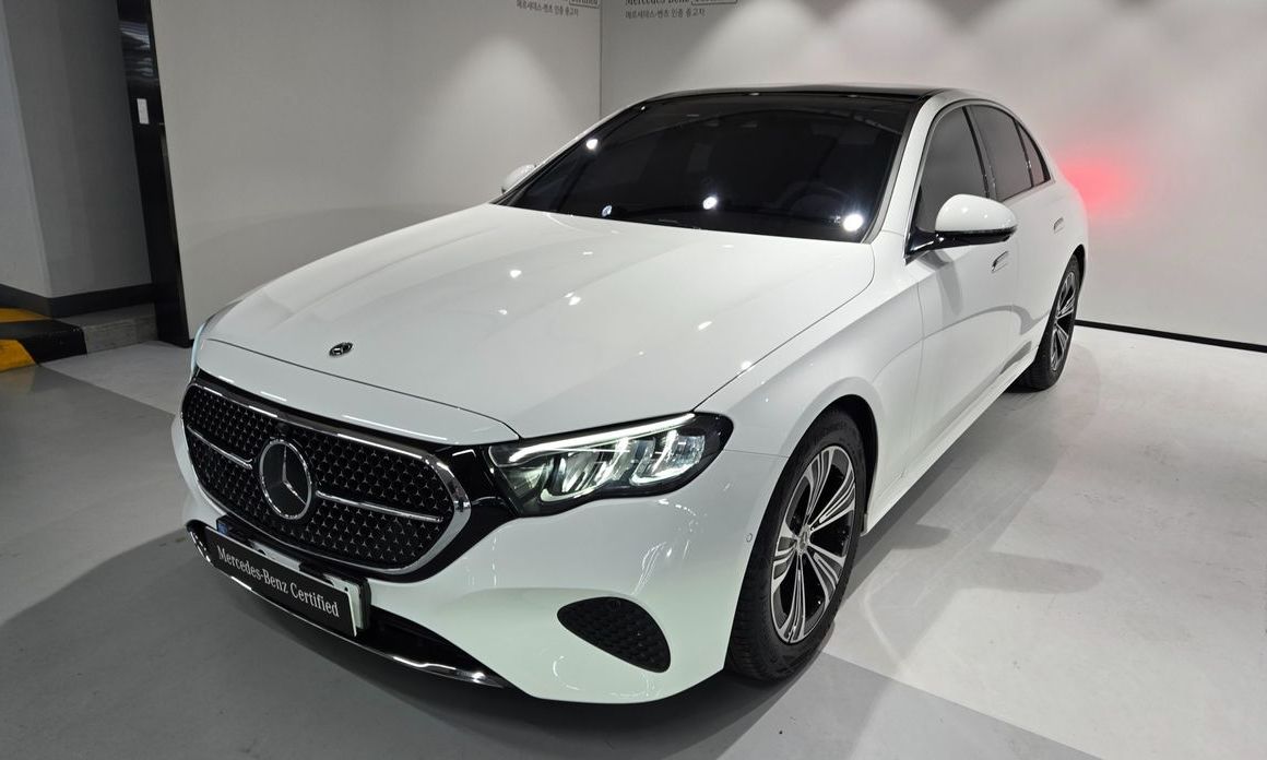 Mercedes-Benz E-Class 2025