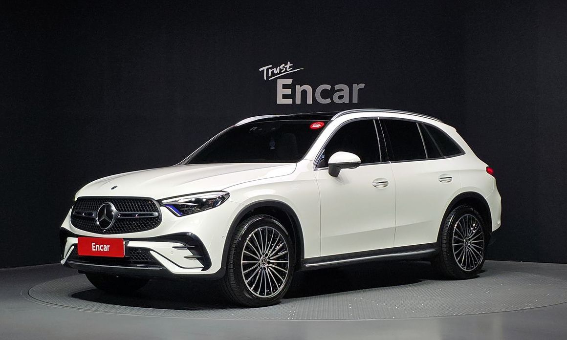 Mercedes-Benz GLC-Class 2023