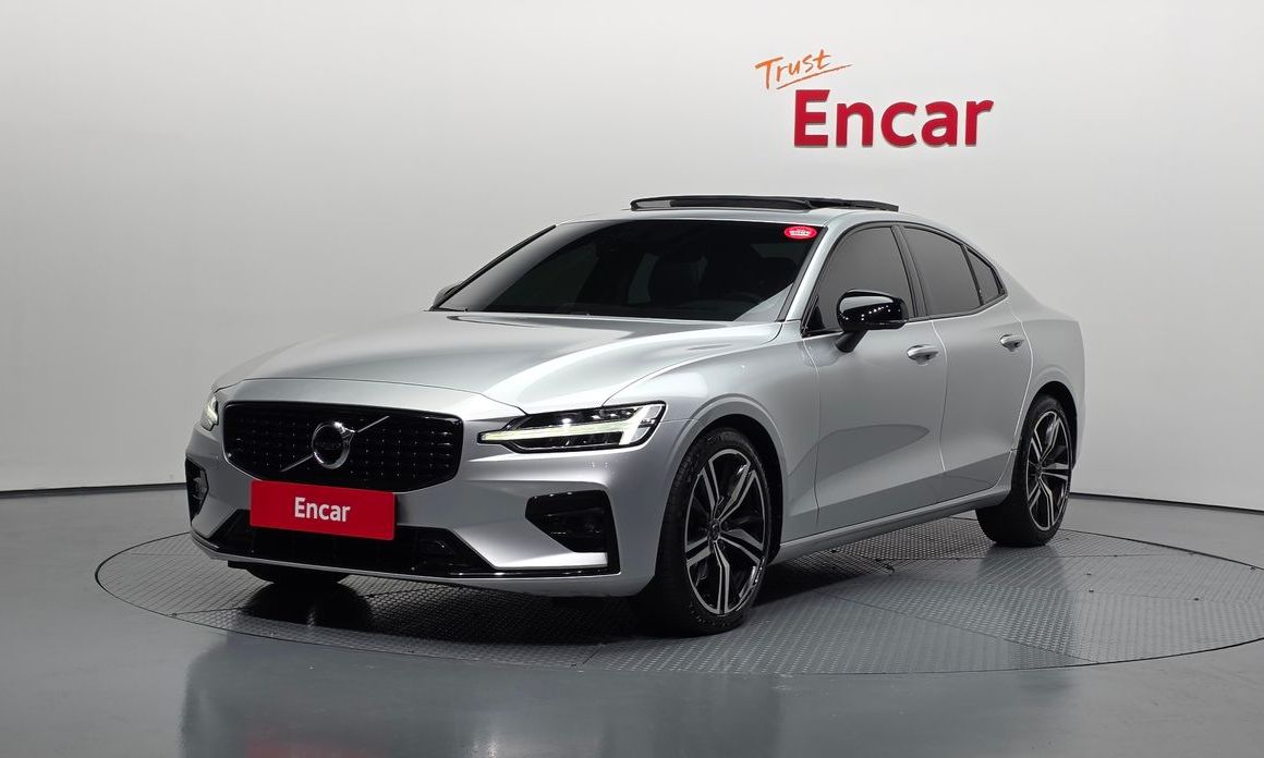 Volvo S60 2022