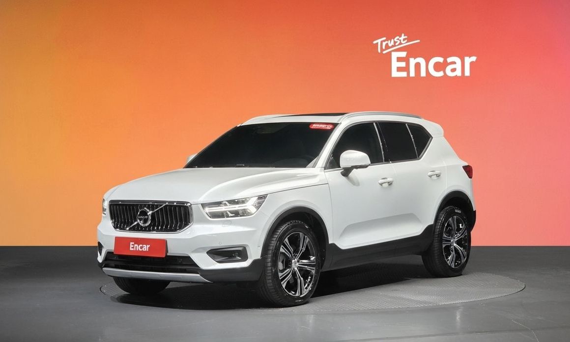 Volvo XC40 2021
