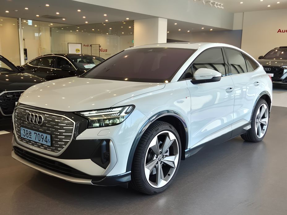 Audi Q4 e-tron 2026
