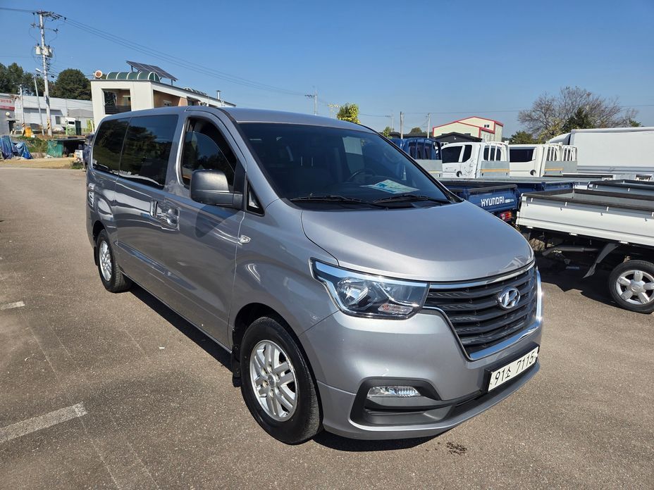 Hyundai Starex 2021