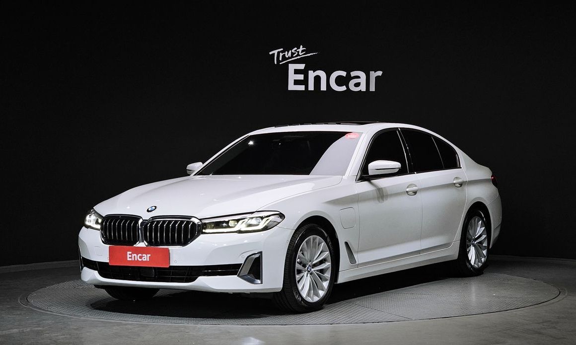 BMW 5-Series 2021