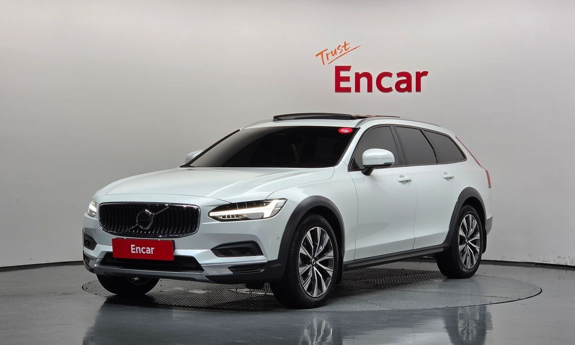 Volvo V90 2023