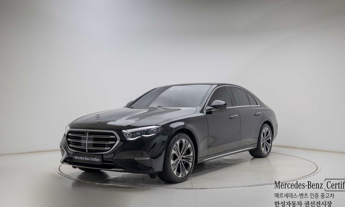 Mercedes-Benz E-Class 2025