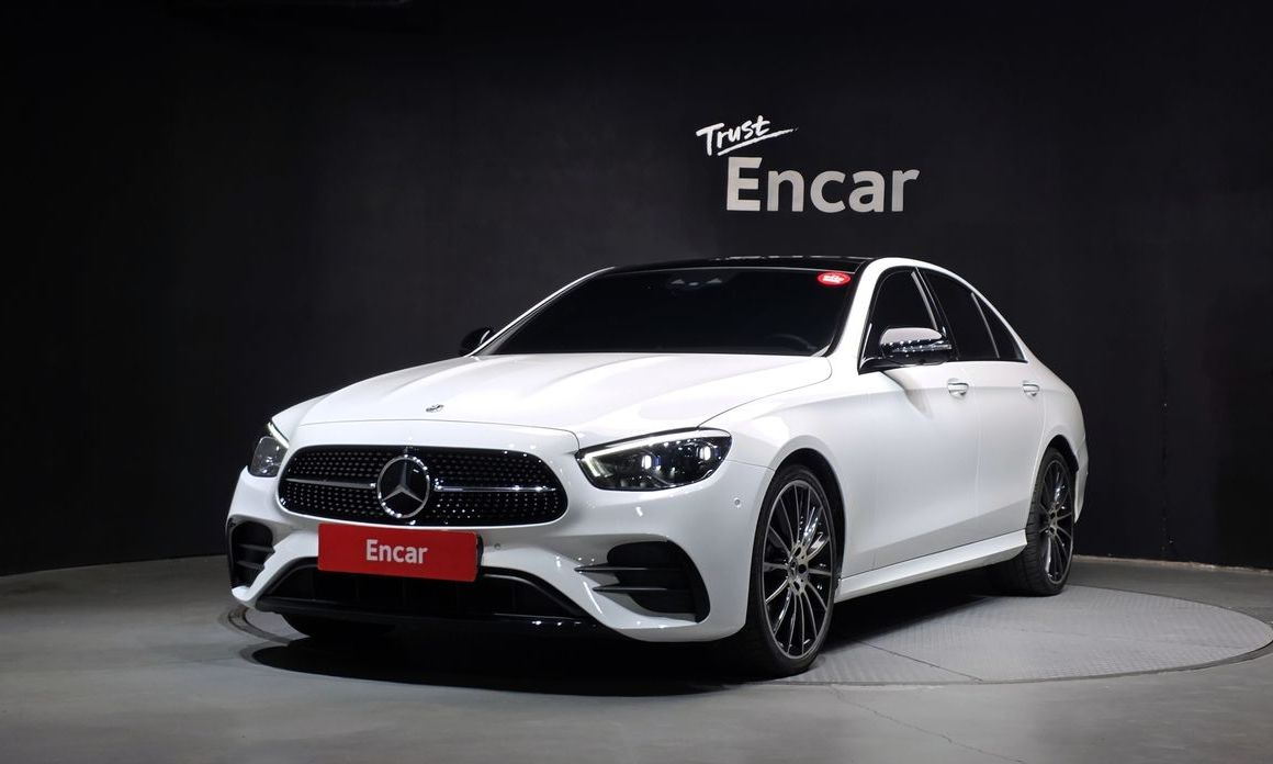 Mercedes-Benz E-Class 2023