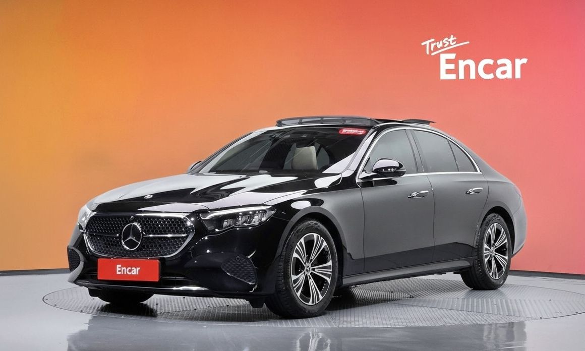 Mercedes-Benz E-Class 2024