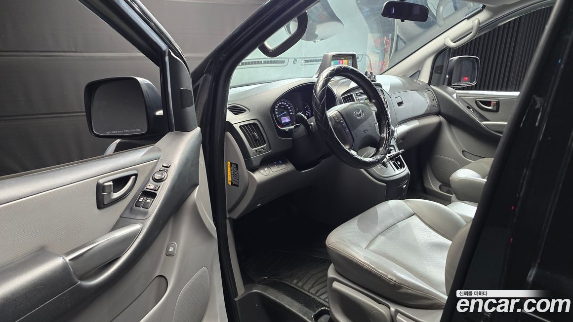 Hyundai Starex 2018