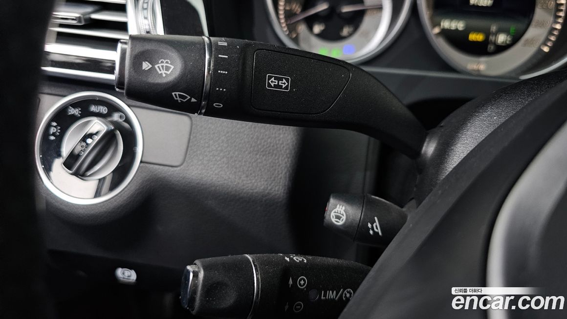 Mercedes-Benz E-Class 2016