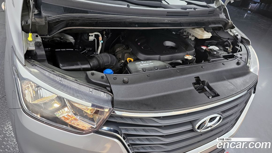Hyundai Starex 2019