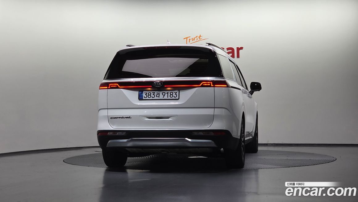 Kia Canival 2021