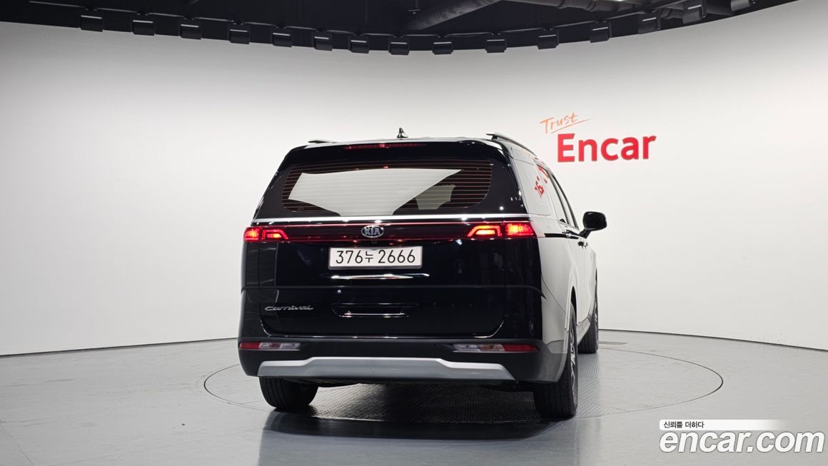 Kia Canival 2021