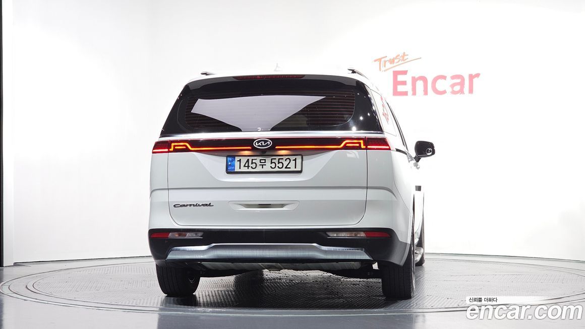 Kia Canival 2021