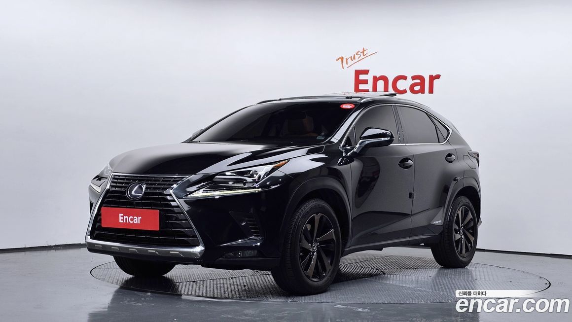 Lexus NX 2021
