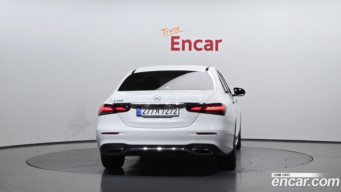 Mercedes-Benz E-Class 2023