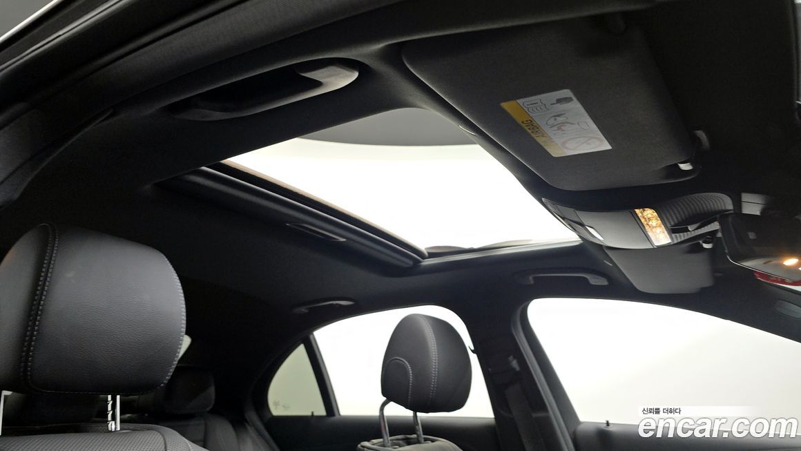 Mercedes-Benz E-Class 2023