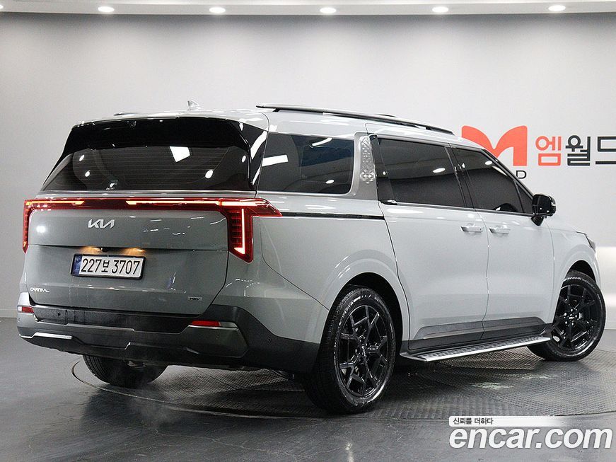 Kia Canival 2025