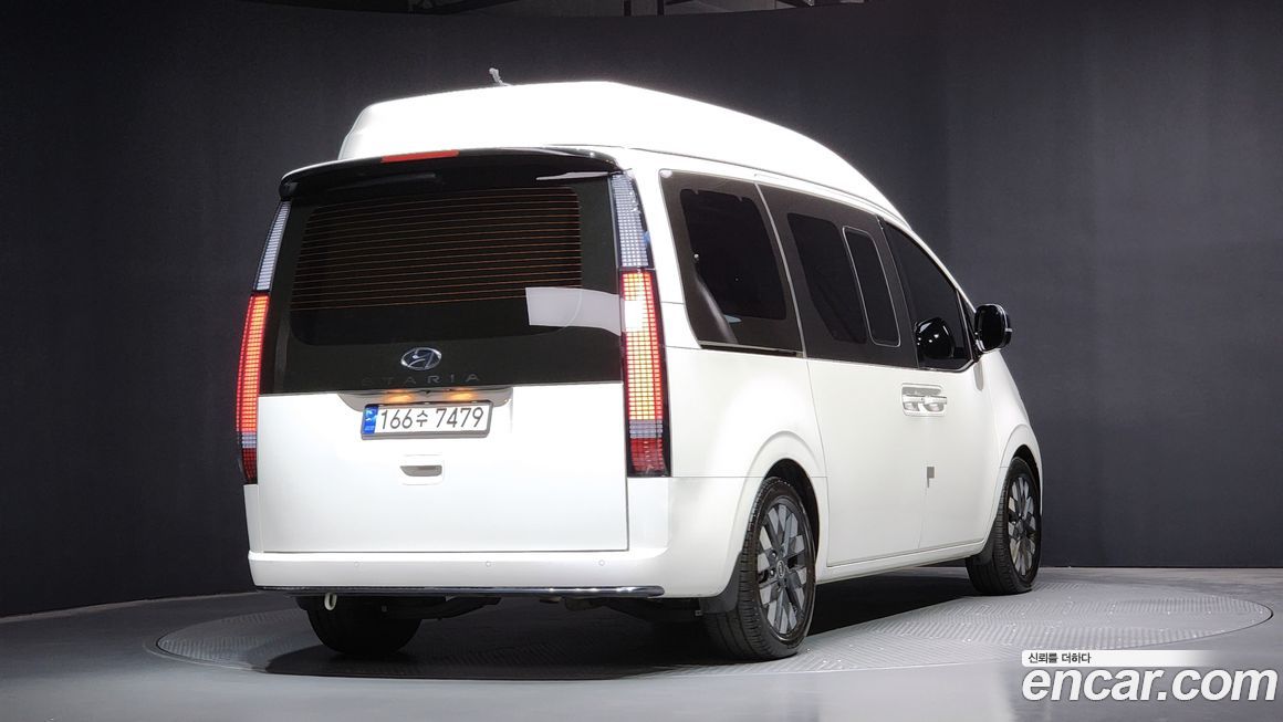 Hyundai Staria 2022