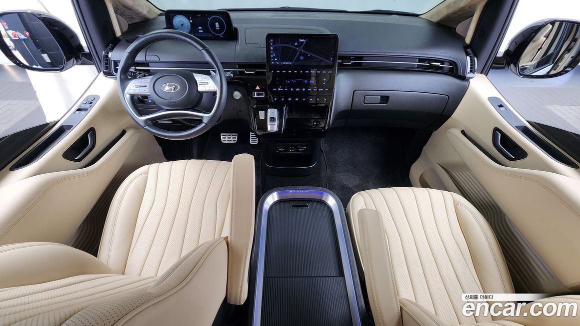 Hyundai Staria 2022