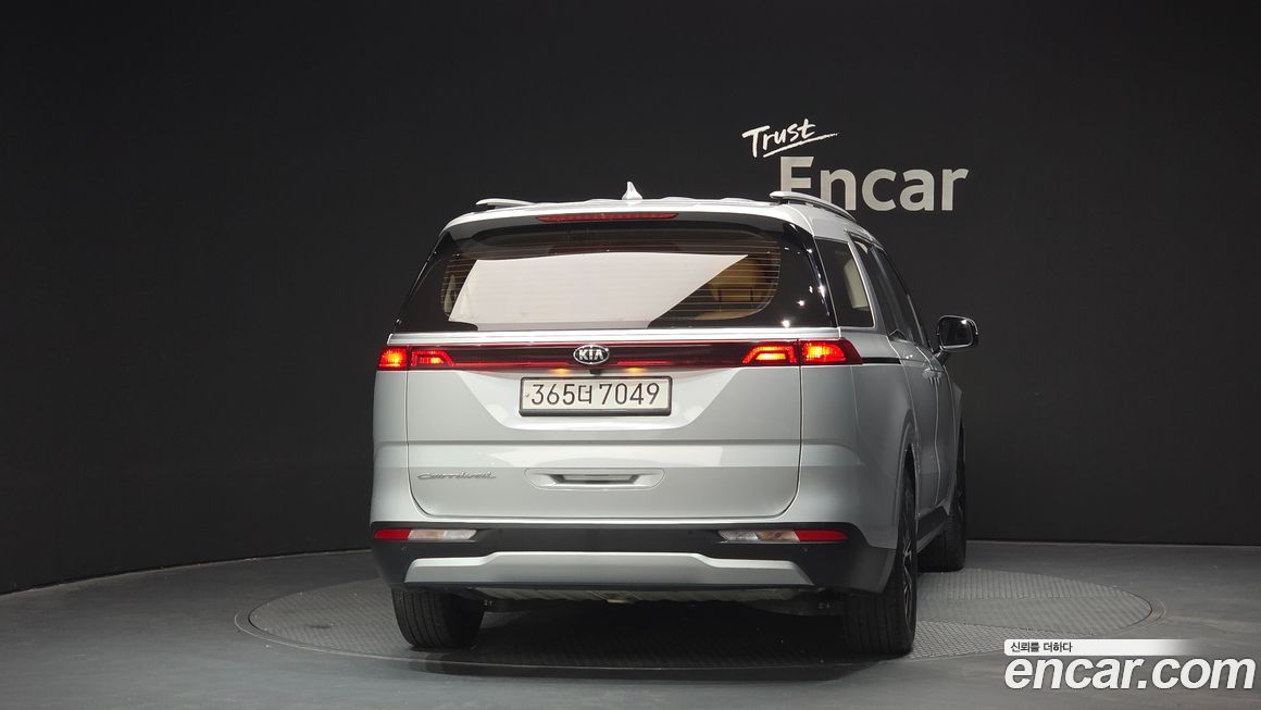 Kia Canival 2021