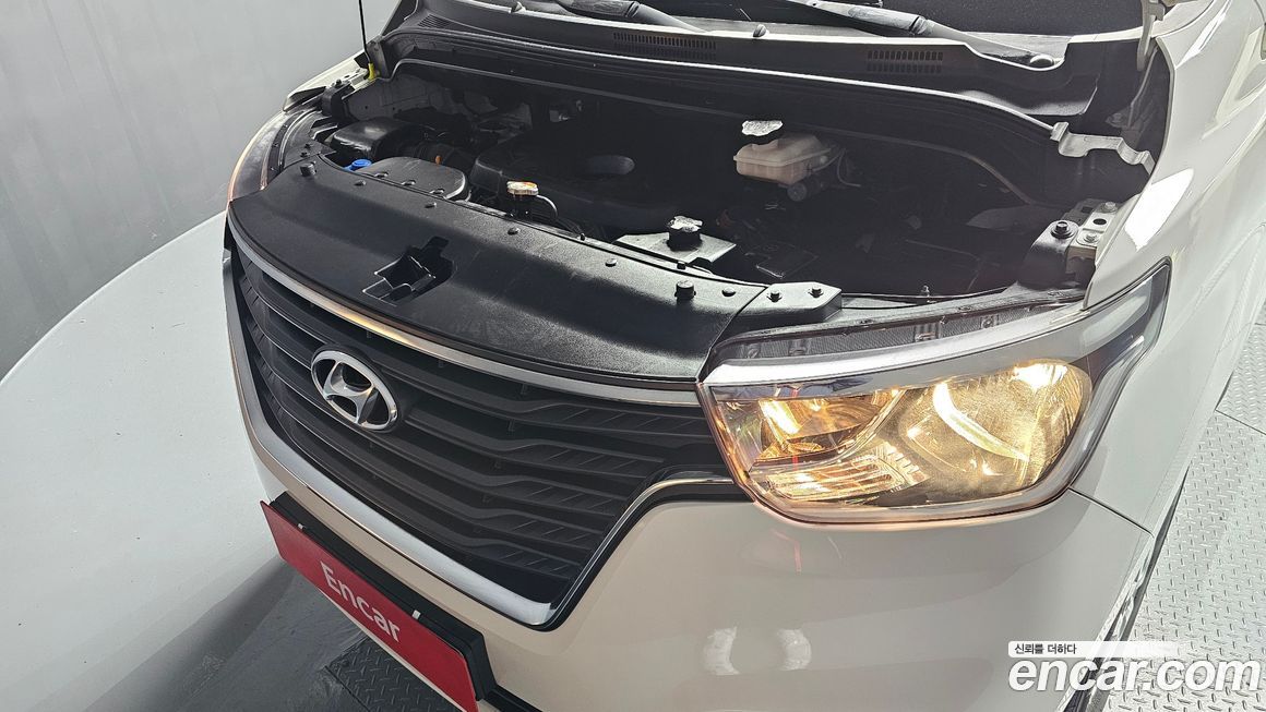 Hyundai Starex 2019
