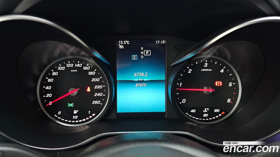 Mercedes-Benz C-Class 2019