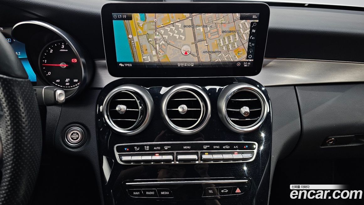 Mercedes-Benz C-Class 2019