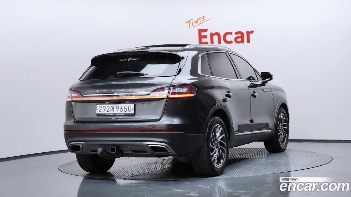 Lincoln Nautilus 2019