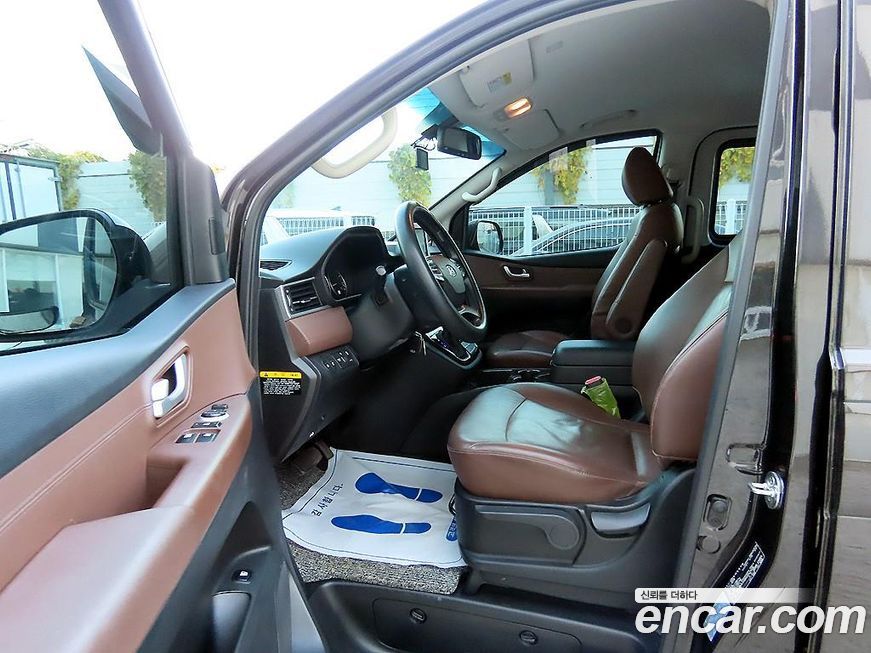 Hyundai Starex 2019