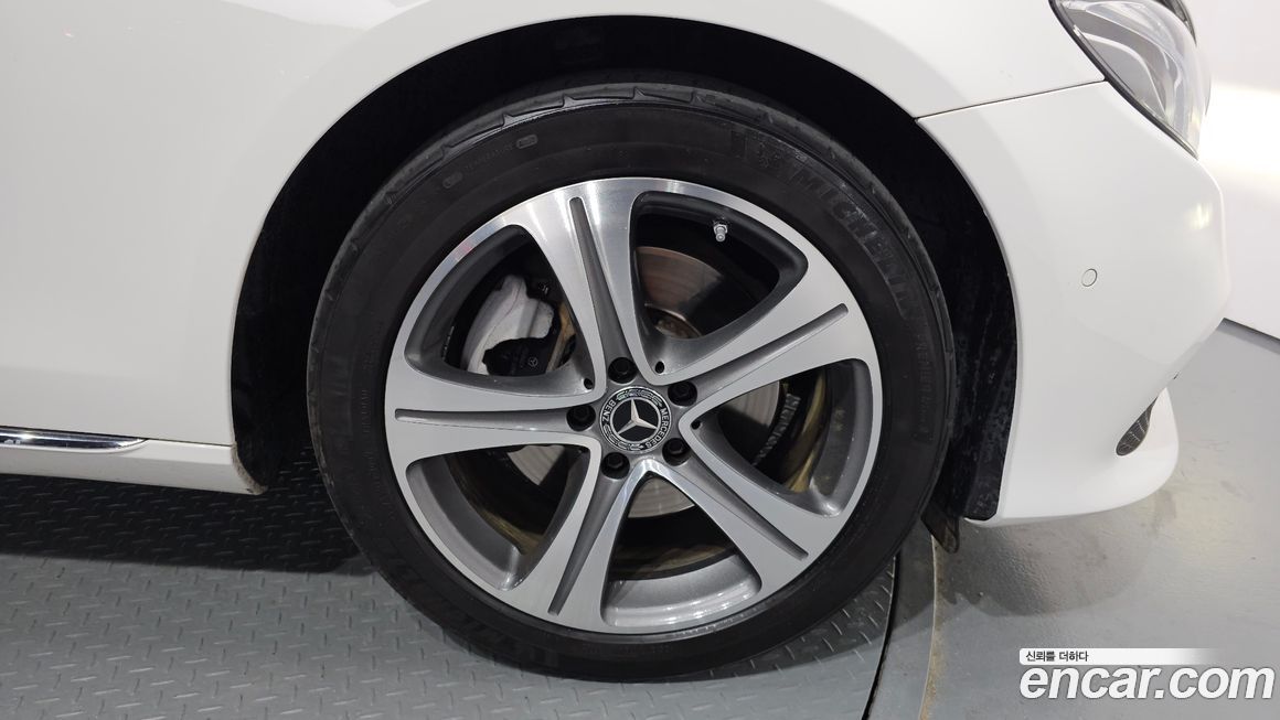 Mercedes-Benz E-Class 2017