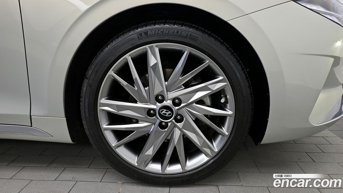 Hyundai Grandeur 2020