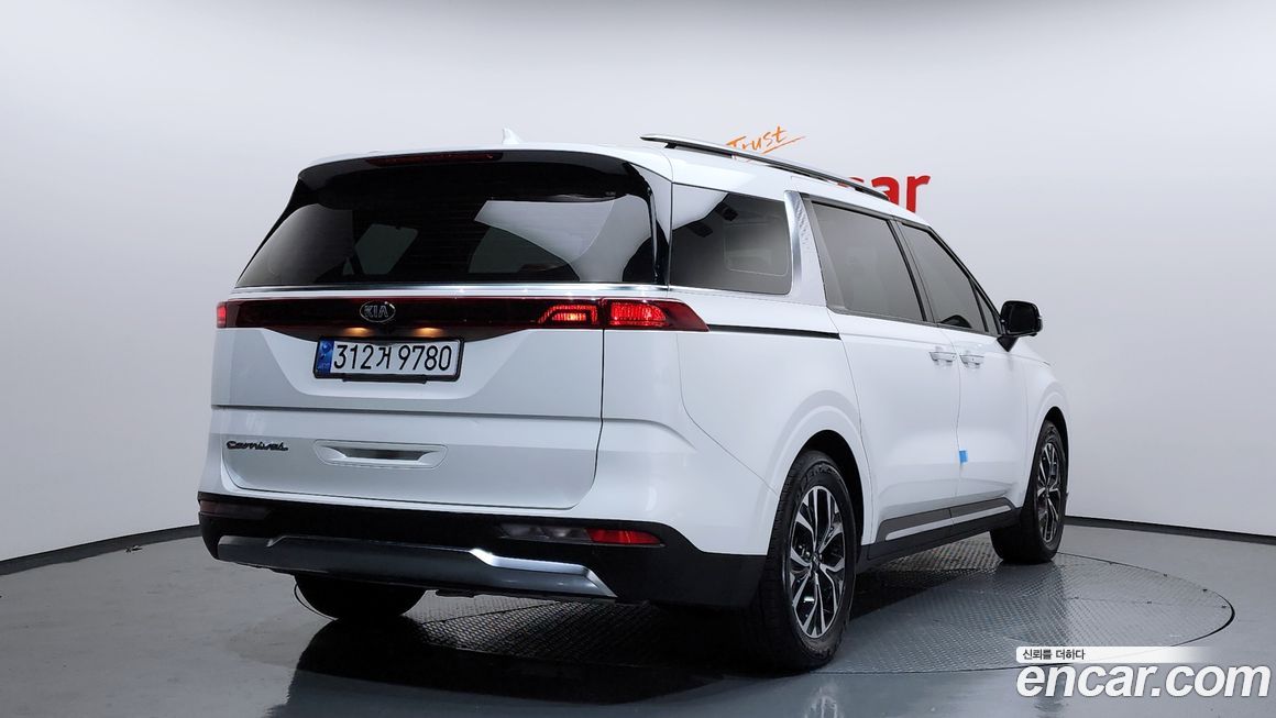 Kia Canival 2021