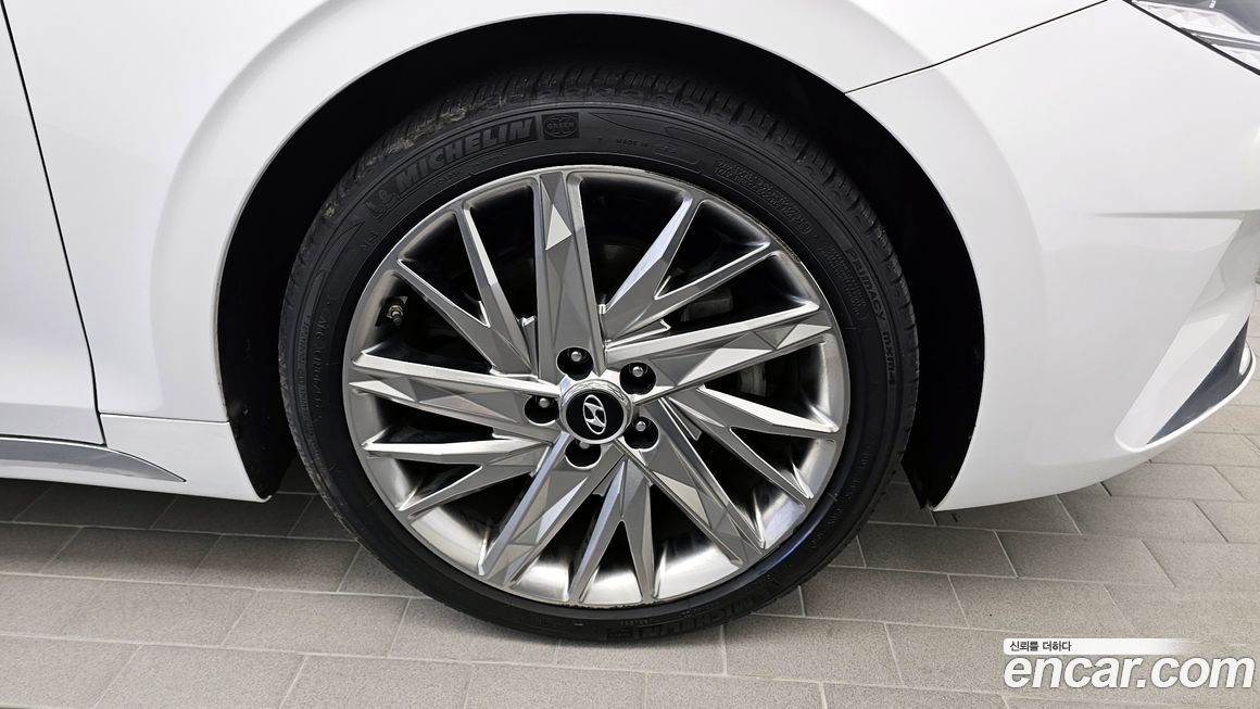 Hyundai Grandeur 2020