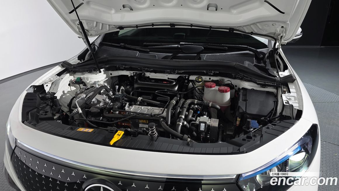 Mercedes-Benz EQA 2025