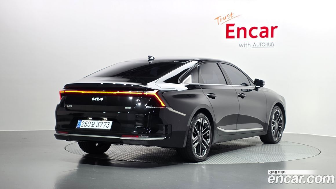 Kia K8 2025