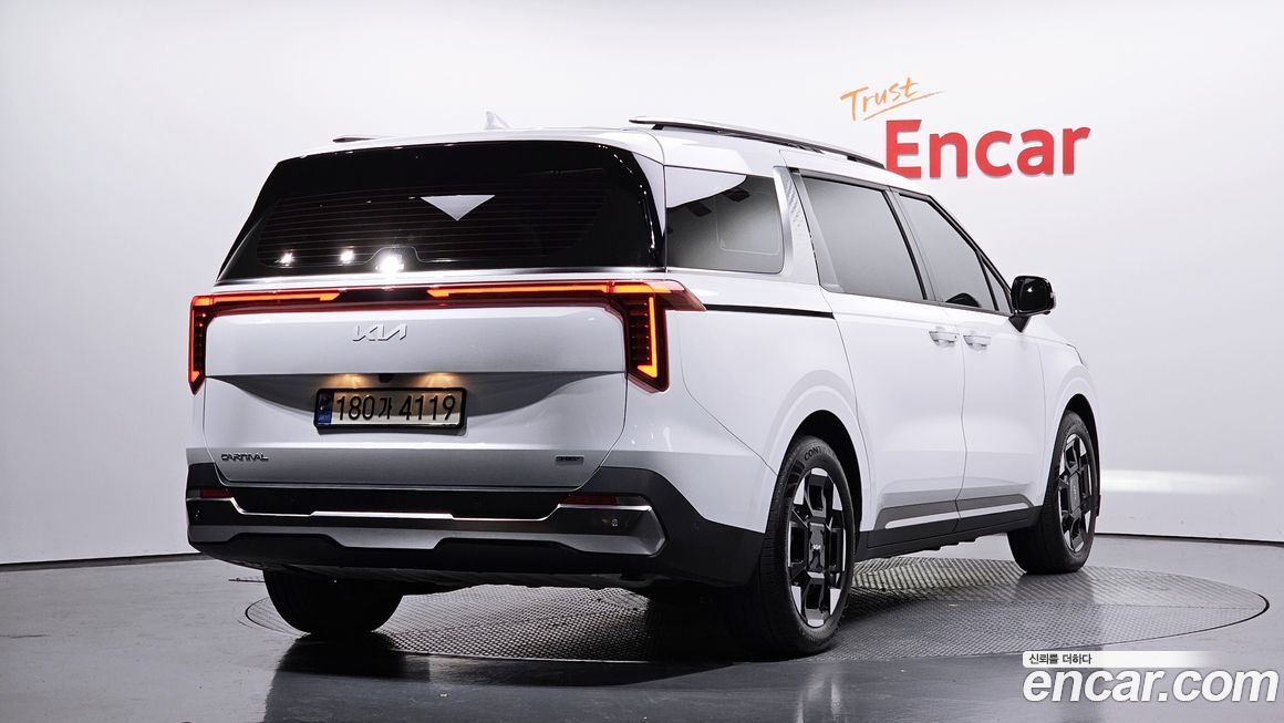 Kia Canival 2024